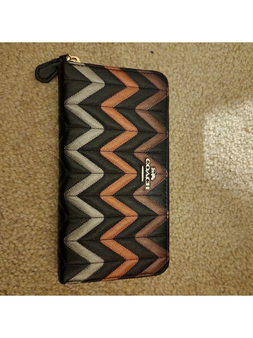 NWT COACH Women's Long Zip Around Wallet in Metallic Ombre Quilted Leather - Picture 8 of 8